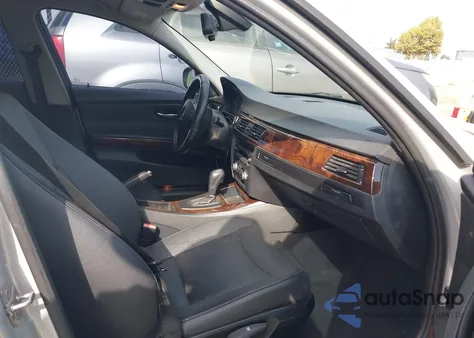 2011 BMW 328I z USA, uszkodzony, nr VIN WBAPH7G54BNM55034